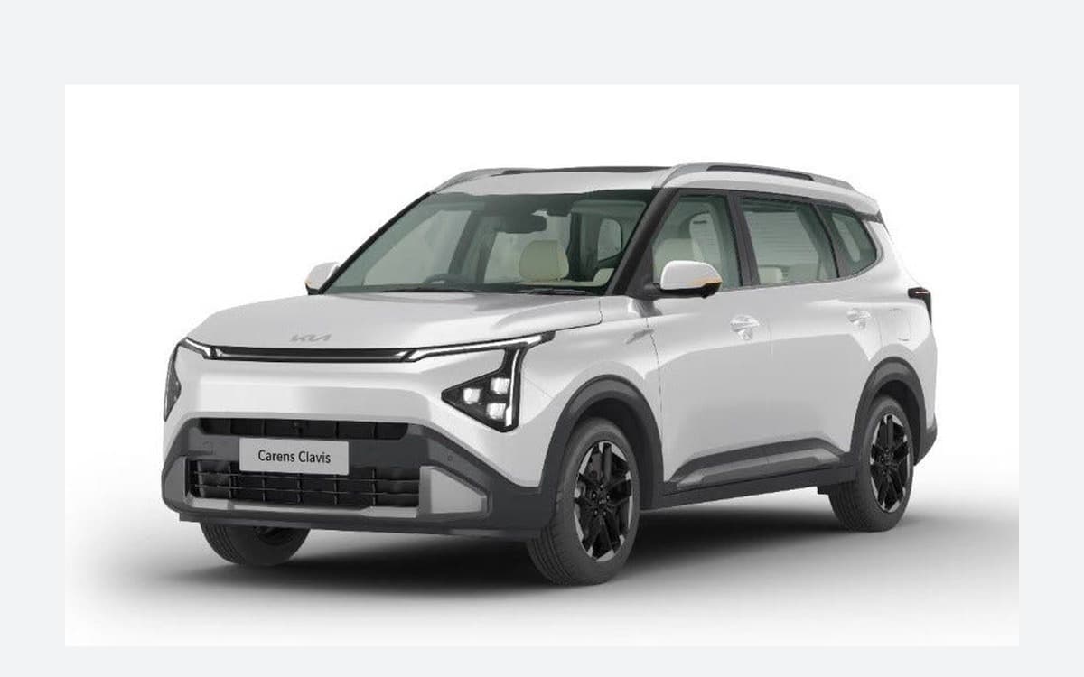 Kia Carens Clavis EV White Premium Electric MPV